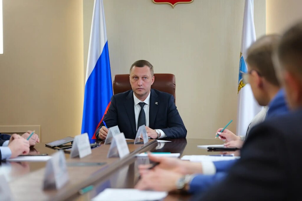 Бусаргин попросил ФАС контролировать цены на бензин и дизель в Саратовской области Бусаргин попросил ФАС контролировать цены на бензин и дизель в Саратовской области